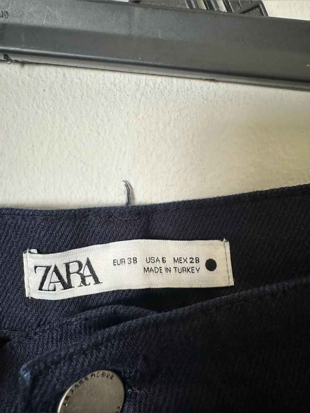 ZARA Barrel Leg Jeans Women’s Size 6 Dark Blue High Waisted